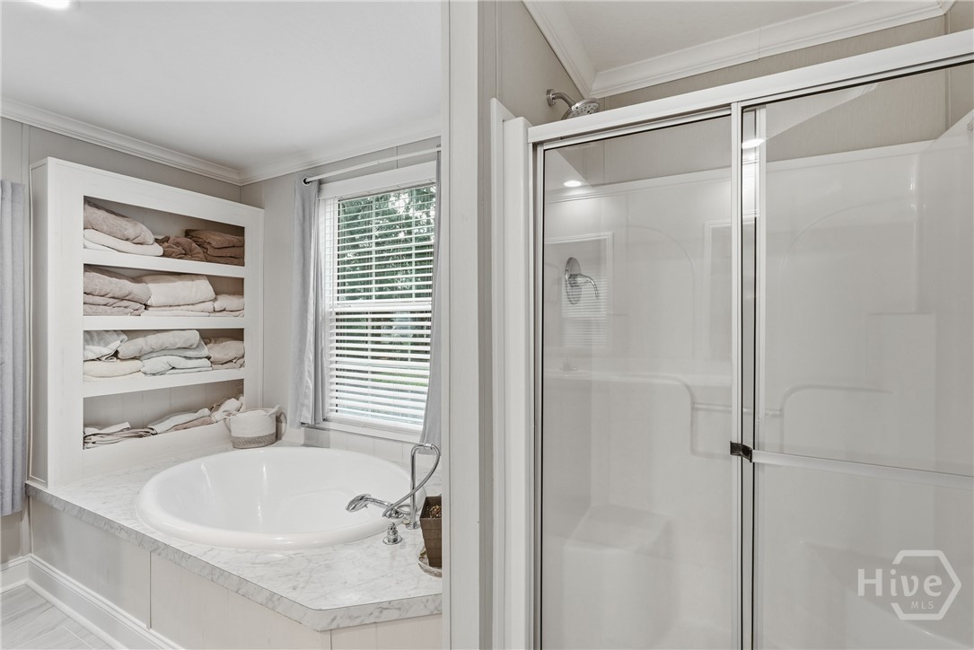 454 Pine Avenue Property Photo 11