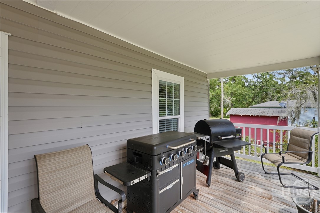 454 Pine Avenue Property Photo 19