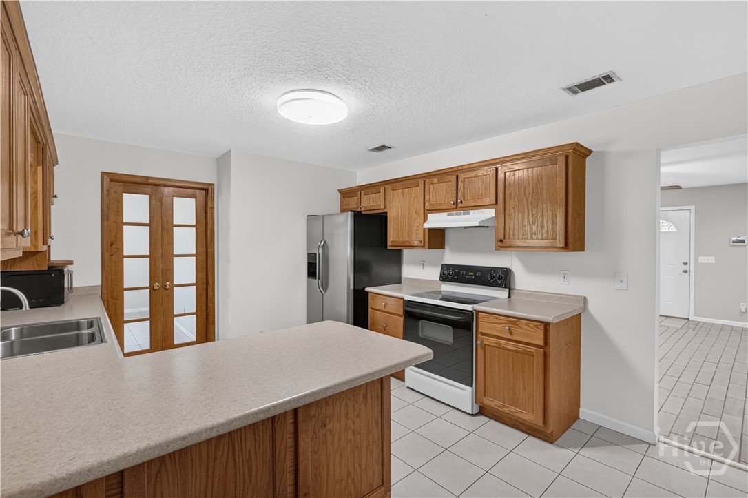 504 Lake Drive Property Photo 15
