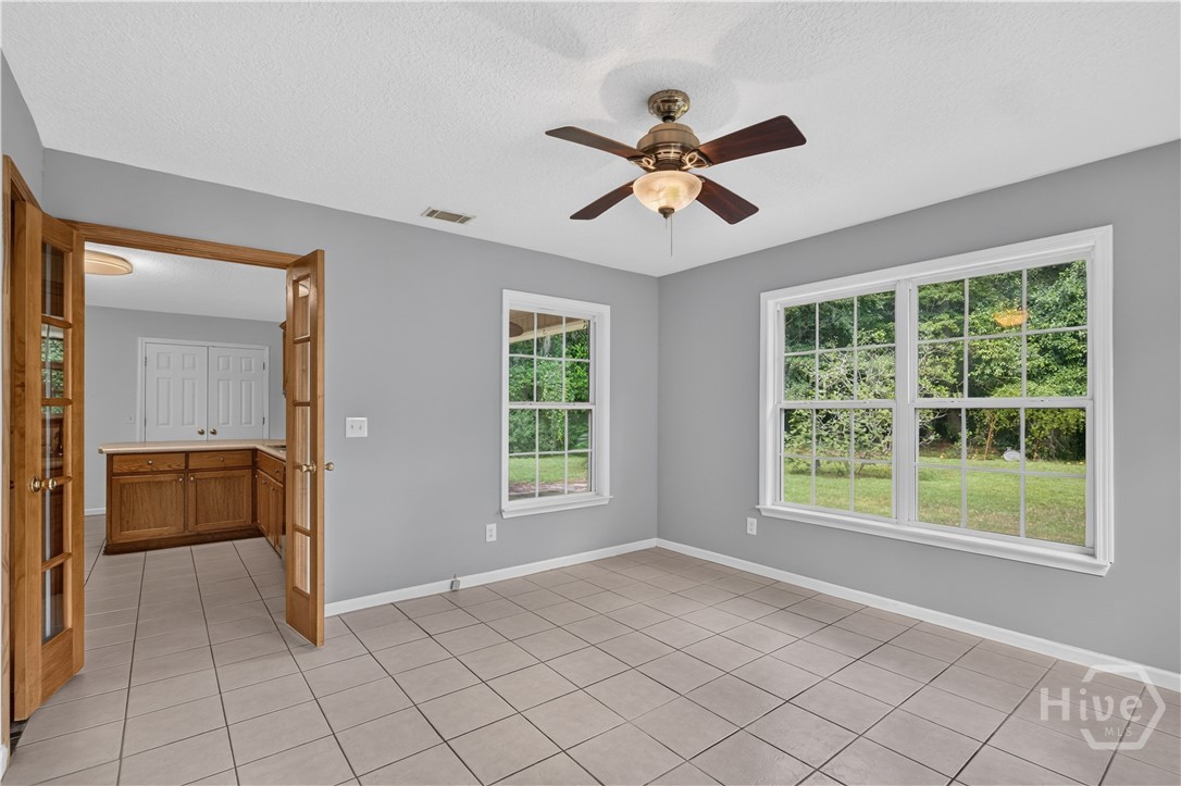 504 Lake Drive Property Photo 19