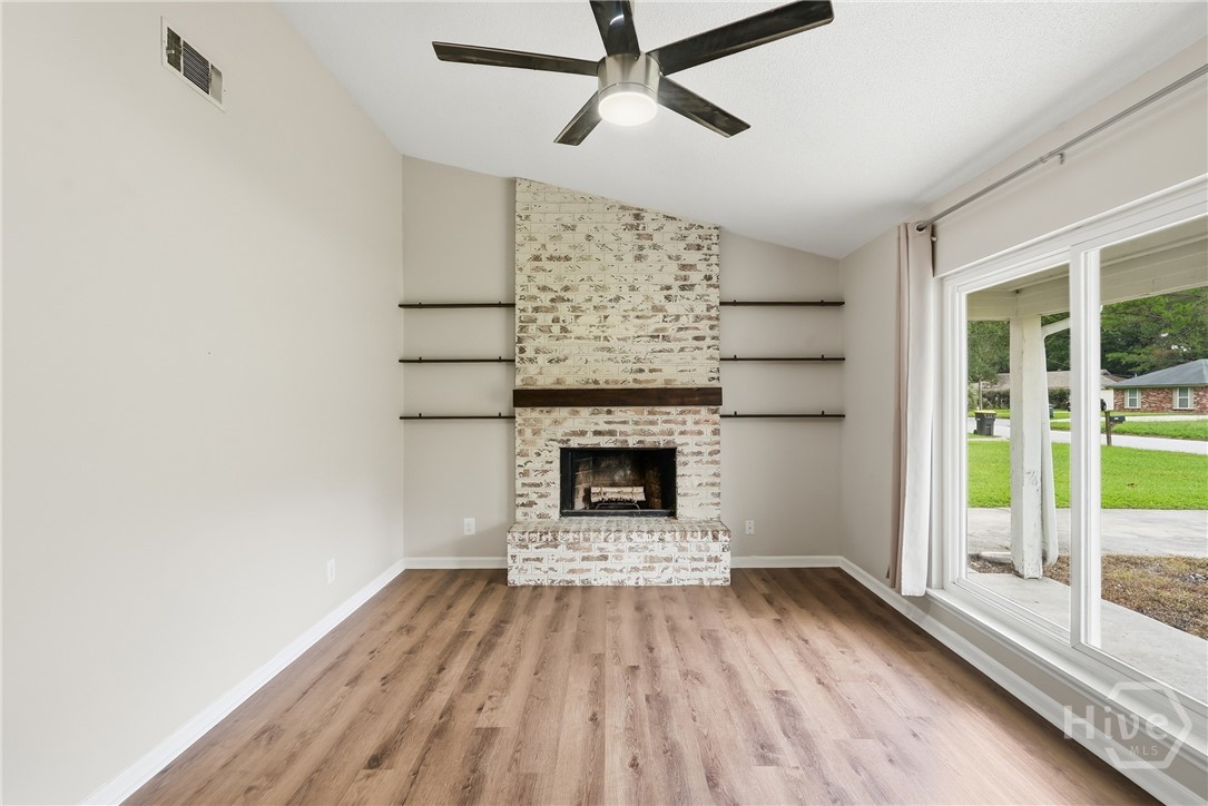 167 Greenbriar Court Property Photo 6