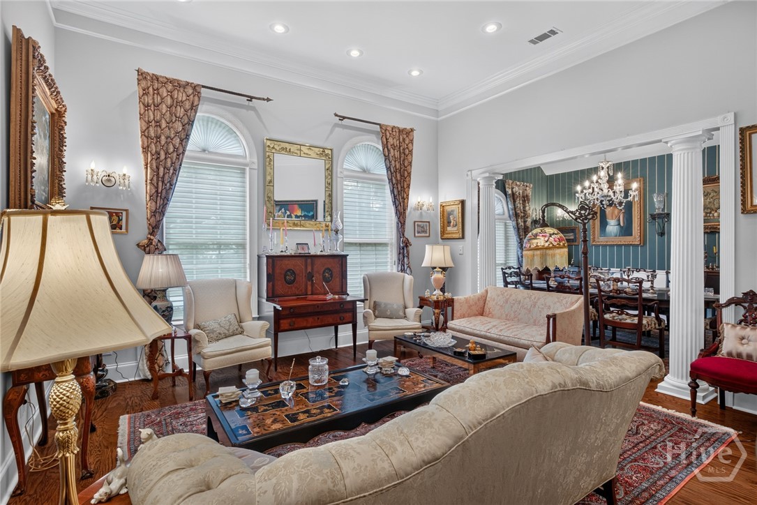 2 Parsons Lane Property Photo 6
