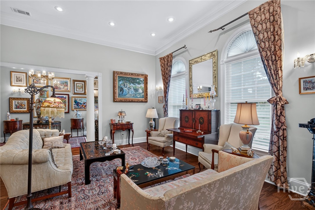 2 Parsons Lane Property Photo 8
