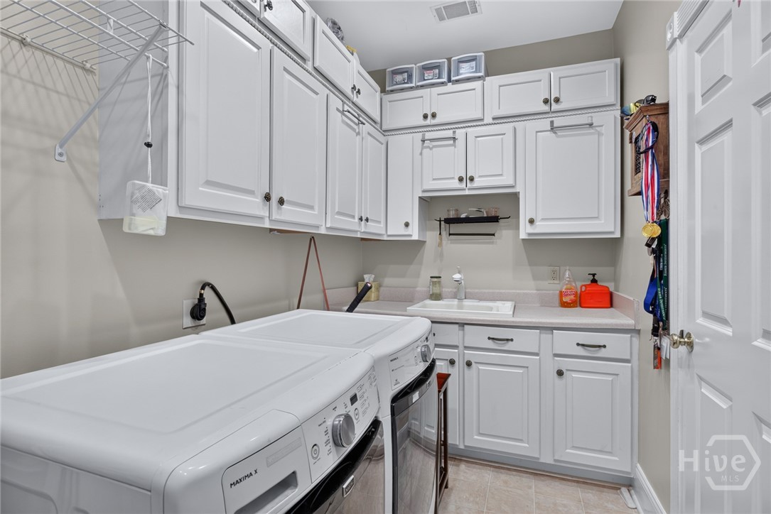 2 Parsons Lane Property Photo 23