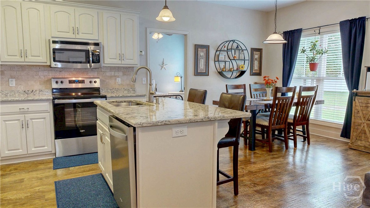 124 Sugarland Boulevard Property Photo 7