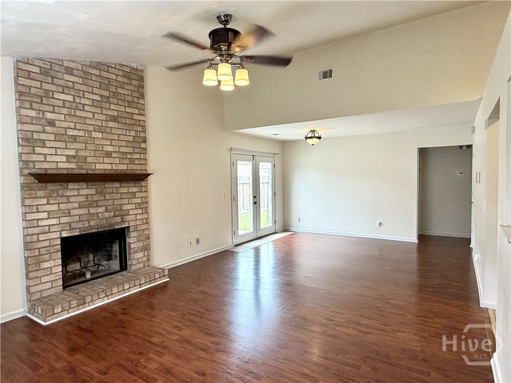 212 Finn Circle Property Photo 3