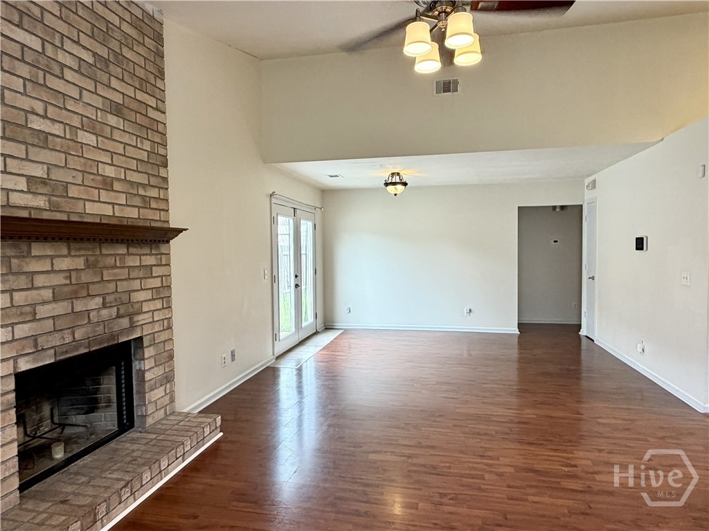 212 Finn Circle Property Photo 4