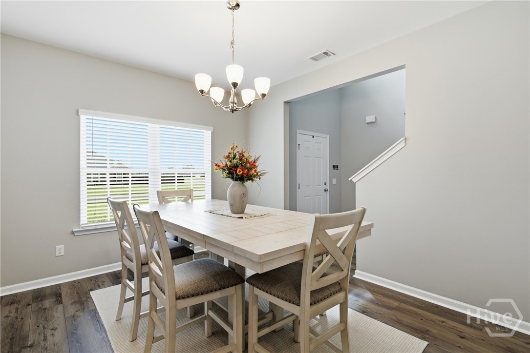 157 Halcyon Way Ne Property Photo 4