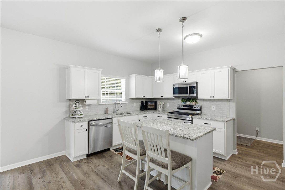 157 Halcyon Way Ne Property Photo 10
