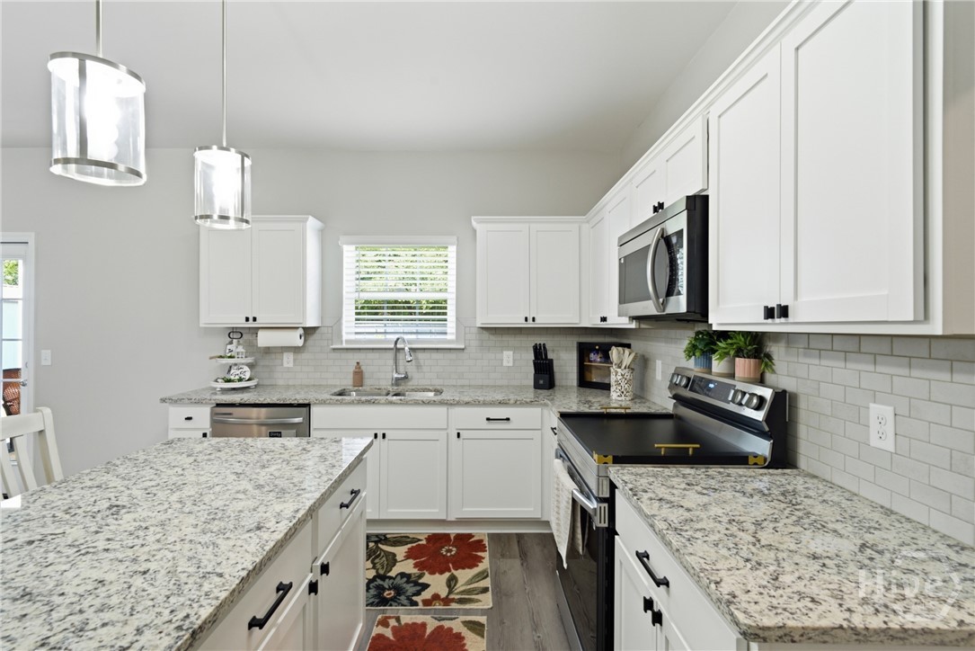 157 Halcyon Way Ne Property Photo 11