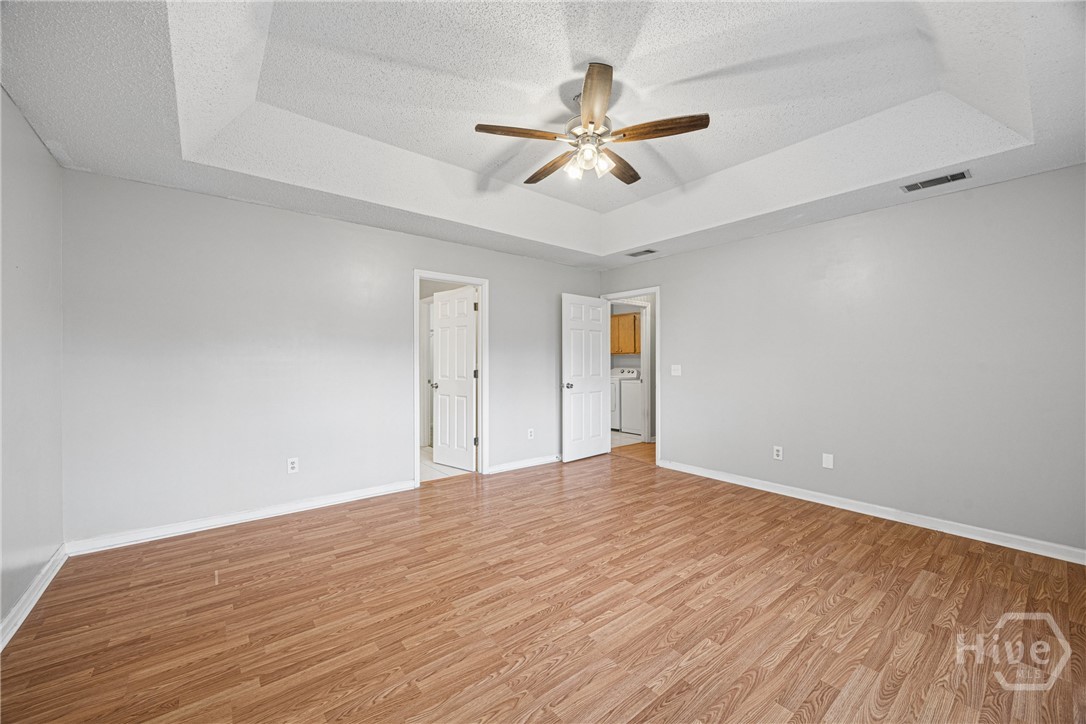 940 Hunters Run Road Property Photo 18