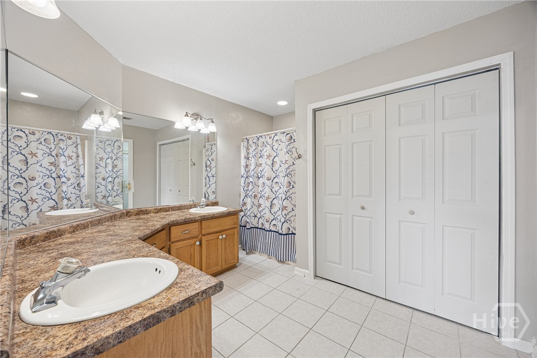 940 Hunters Run Road Property Photo 19