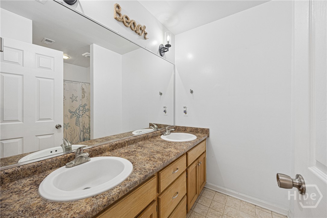 940 Hunters Run Road Property Photo 24