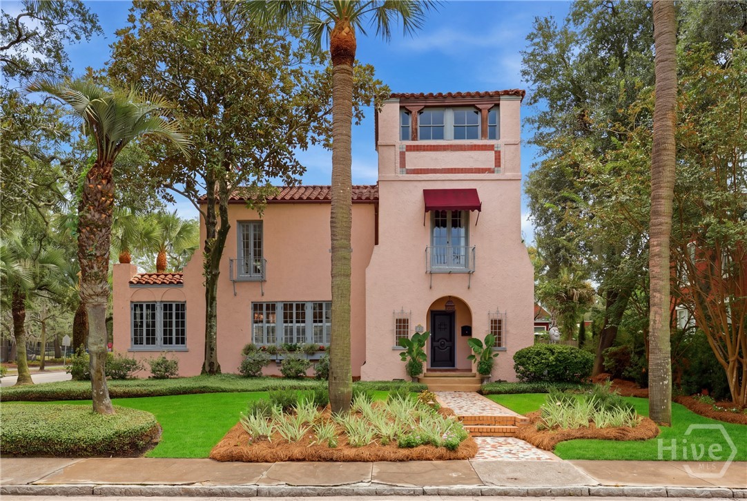 739 E 45th Street