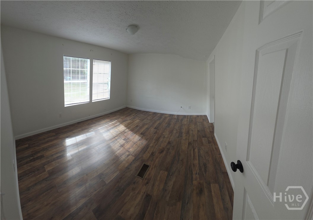 162 Griffin Road Property Photo 9