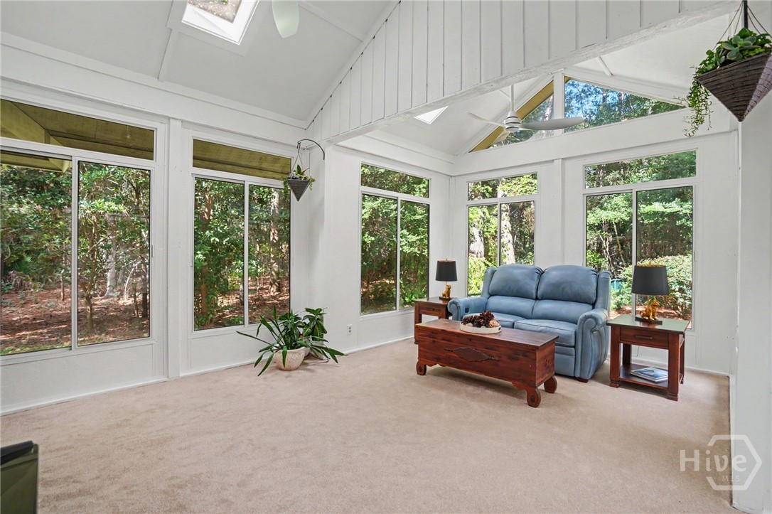 4 Willoughby Lane Property Photo 16