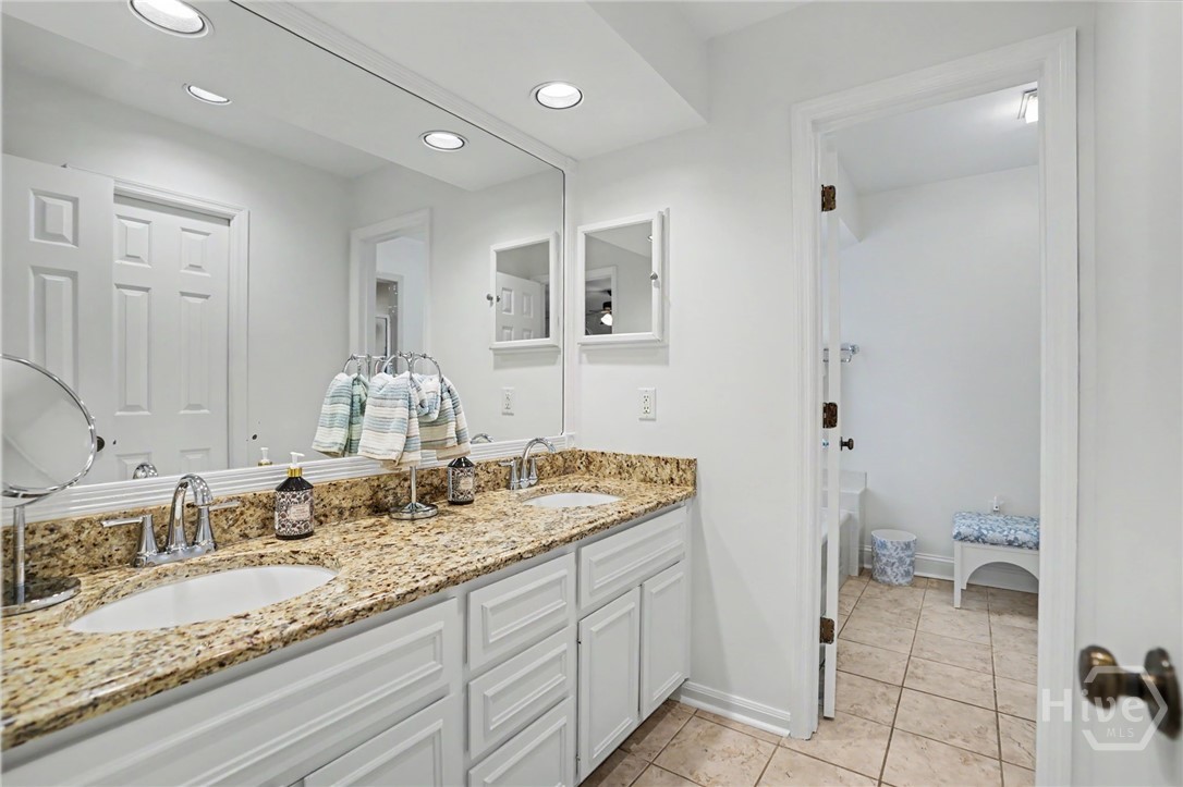 4 Willoughby Lane Property Photo 24