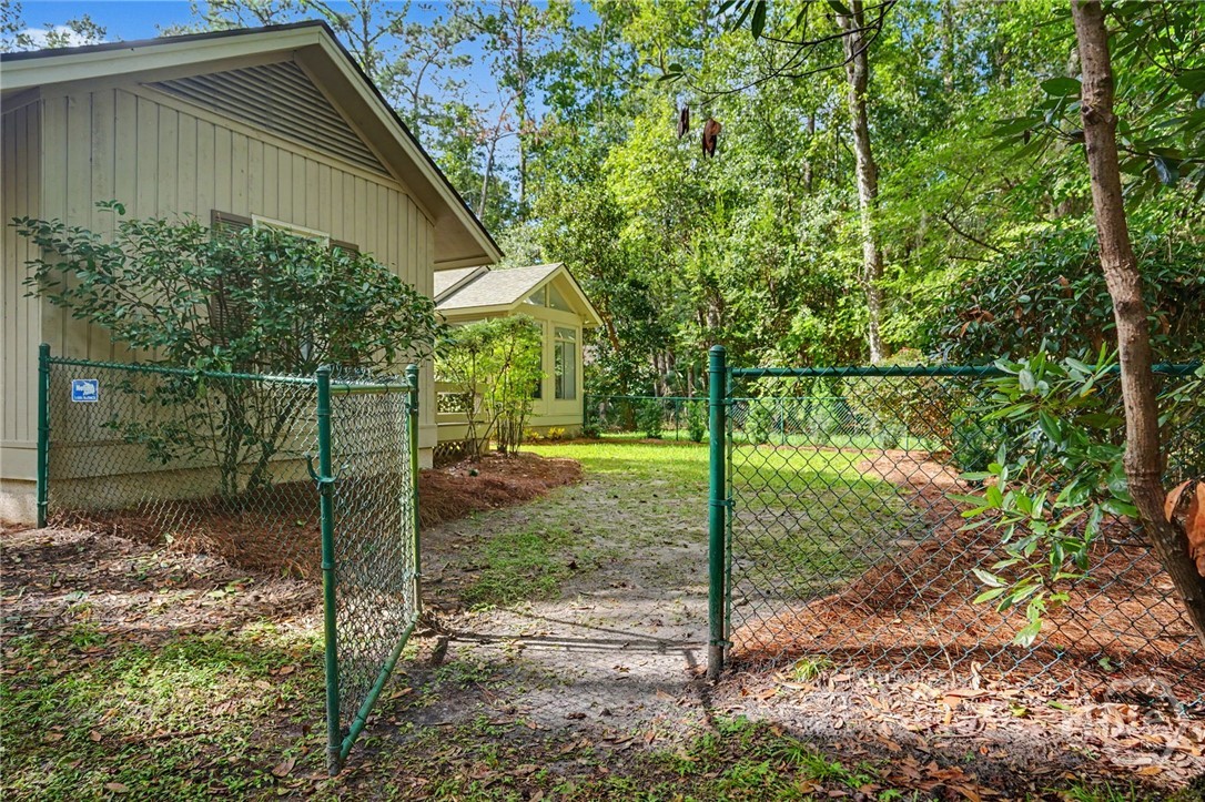 4 Willoughby Lane Property Photo 33