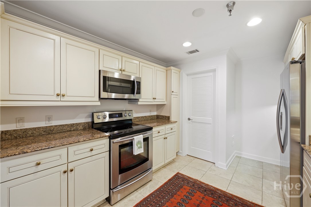 700 Wilmington Island Road 102 Property Photo 14