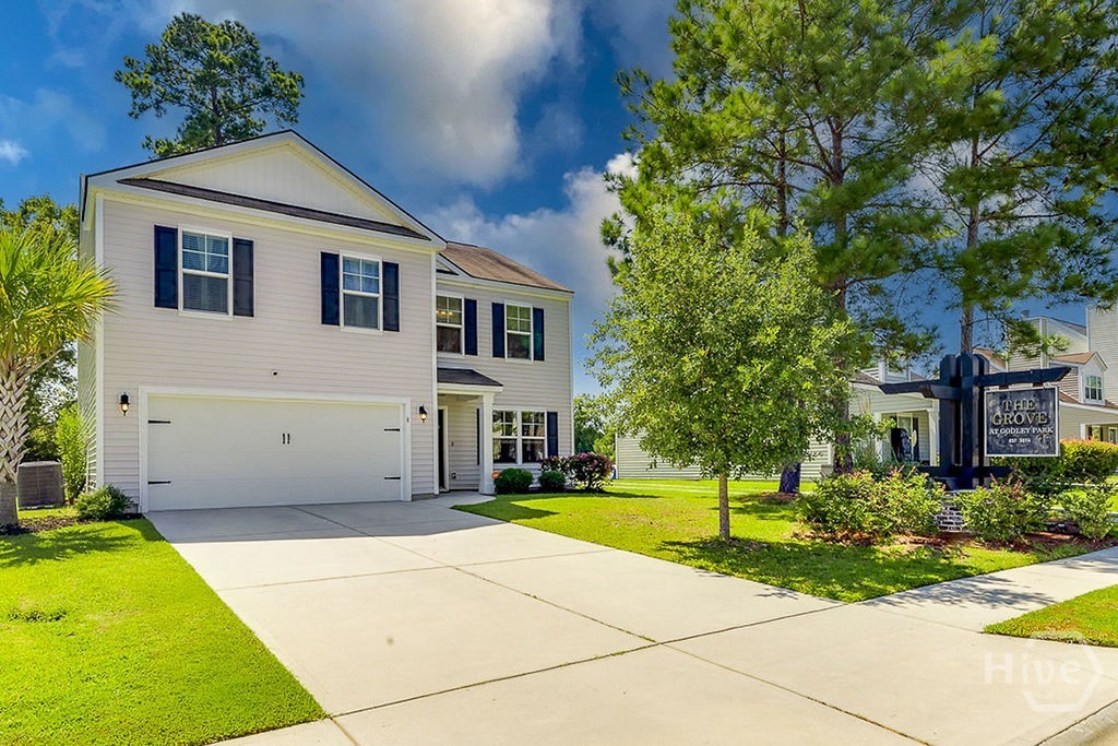 8 Hawkhorn Court Property Photo 2