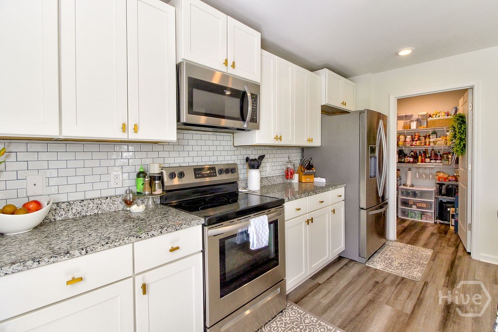 8 Hawkhorn Court Property Photo 12