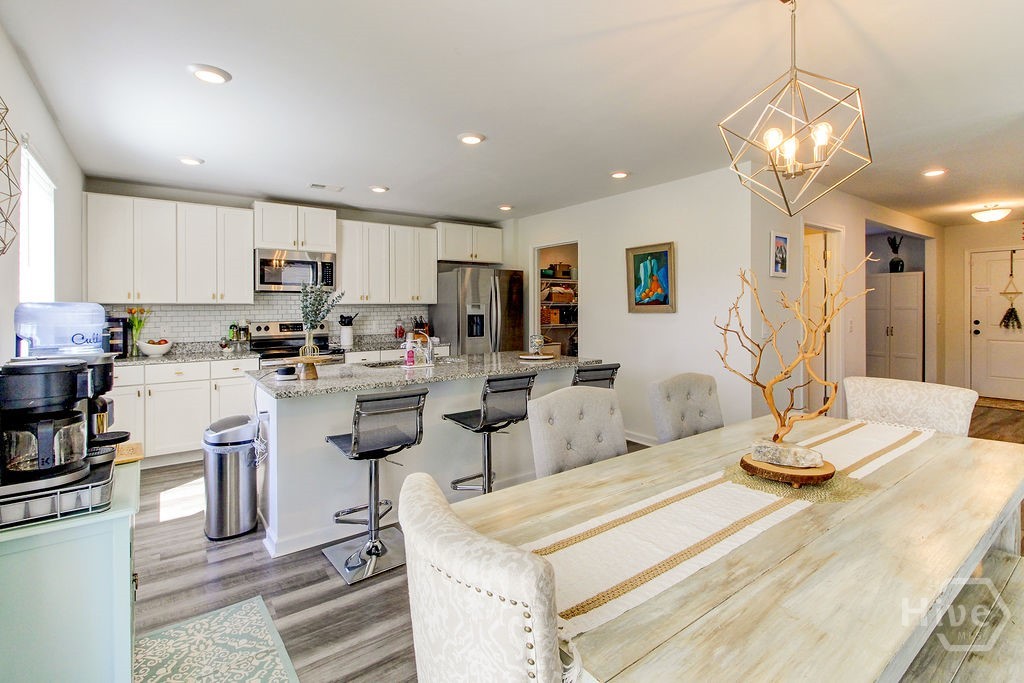 8 Hawkhorn Court Property Photo 19