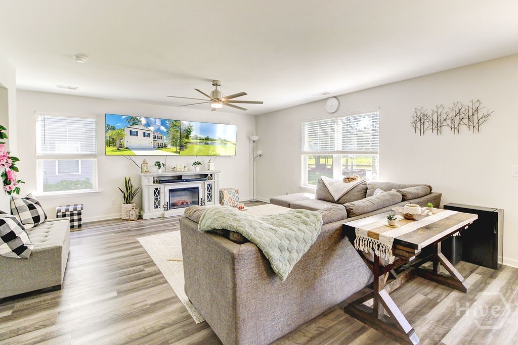 8 Hawkhorn Court Property Photo 21