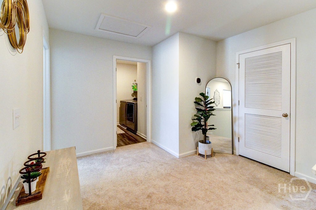 8 Hawkhorn Court Property Photo 25