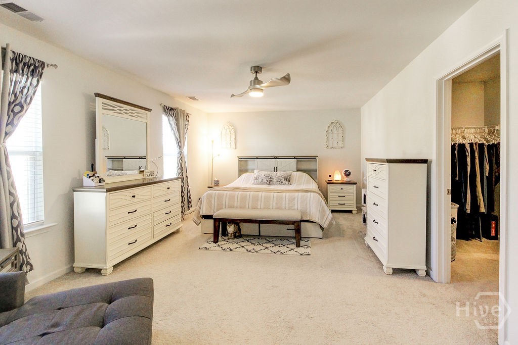 8 Hawkhorn Court Property Photo 30