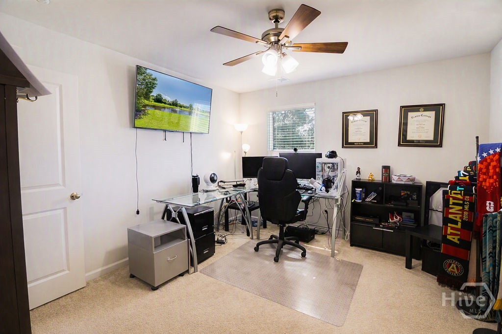 8 Hawkhorn Court Property Photo 40