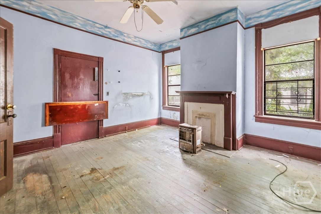 108 W 32nd Street Property Photo 7