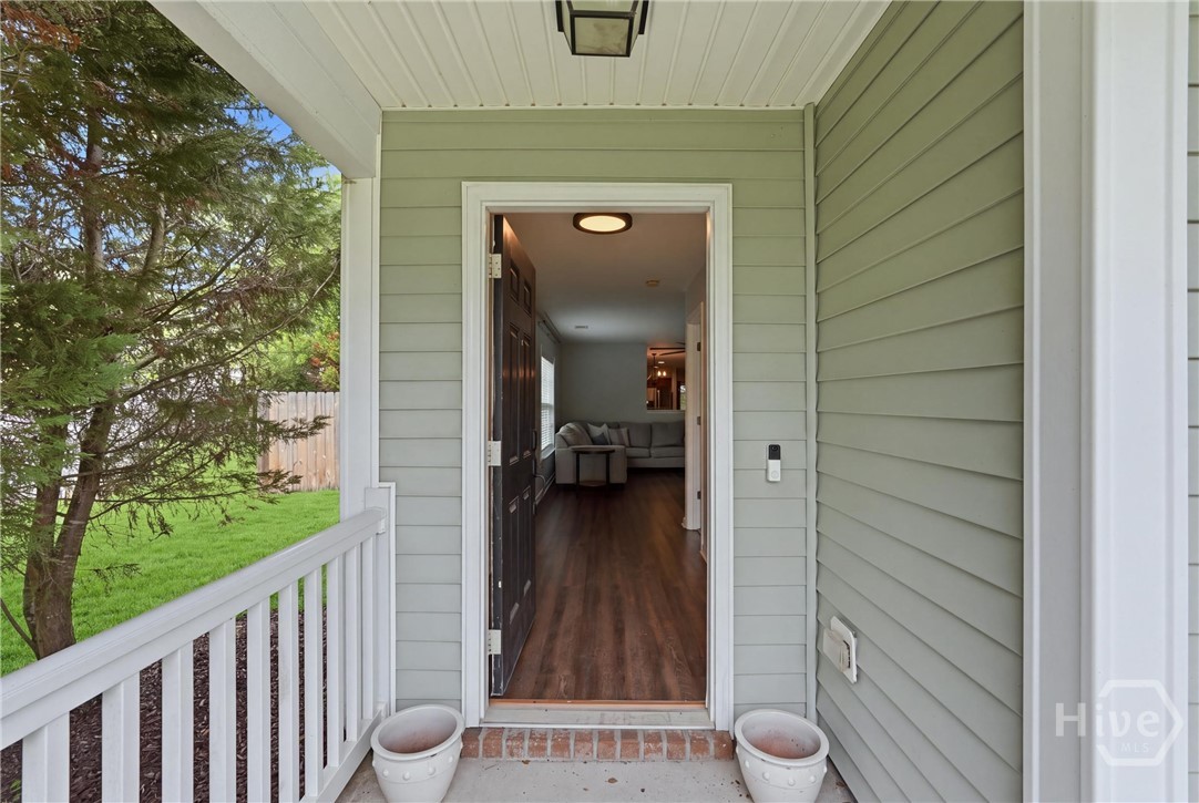 340 Winchester Drive Property Photo 4