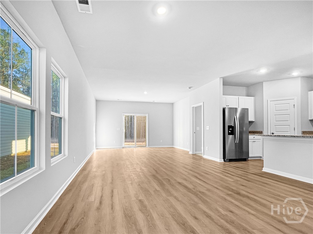 120 Geranium Way Property Photo 5