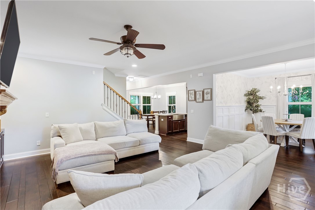 205 Ridgewood Park Drive N Property Photo 14