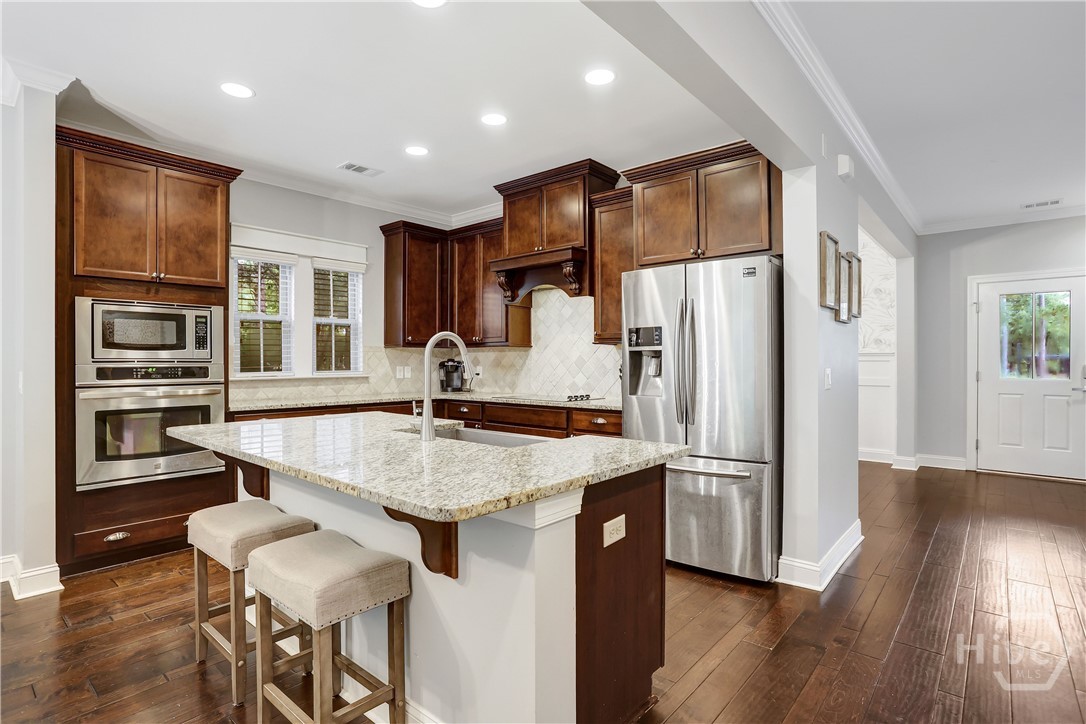 205 Ridgewood Park Drive N Property Photo 15