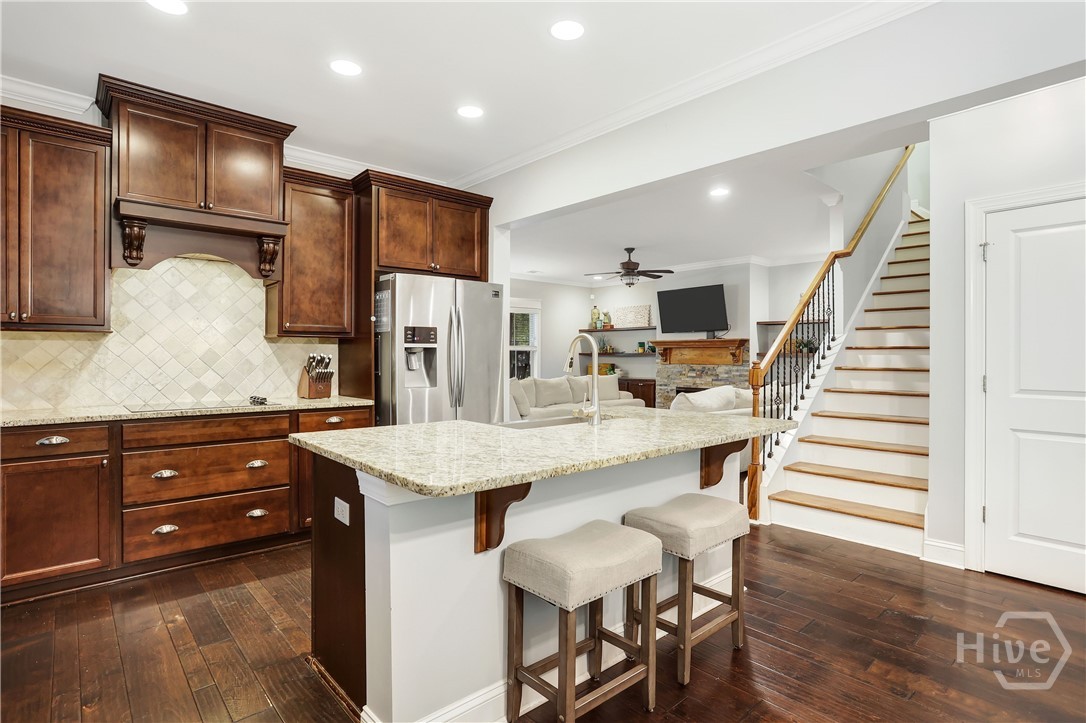 205 Ridgewood Park Drive N Property Photo 18
