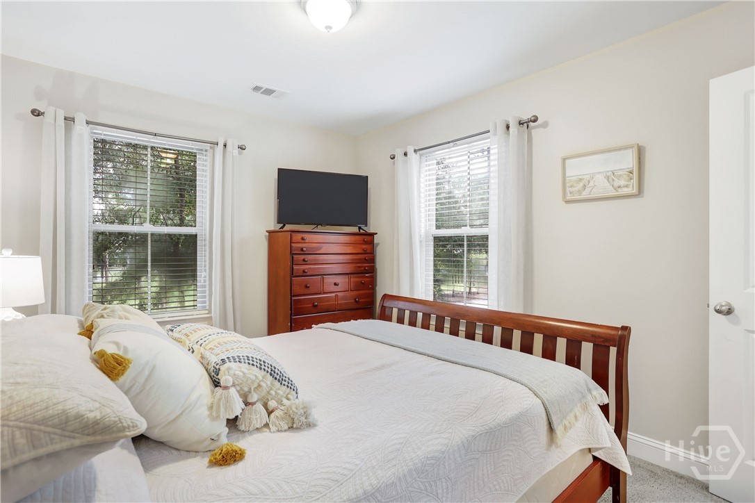 205 Ridgewood Park Drive N Property Photo 40