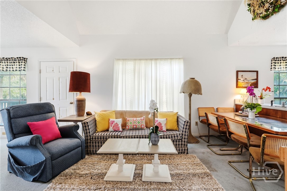 7 Linton Street Property Photo 3