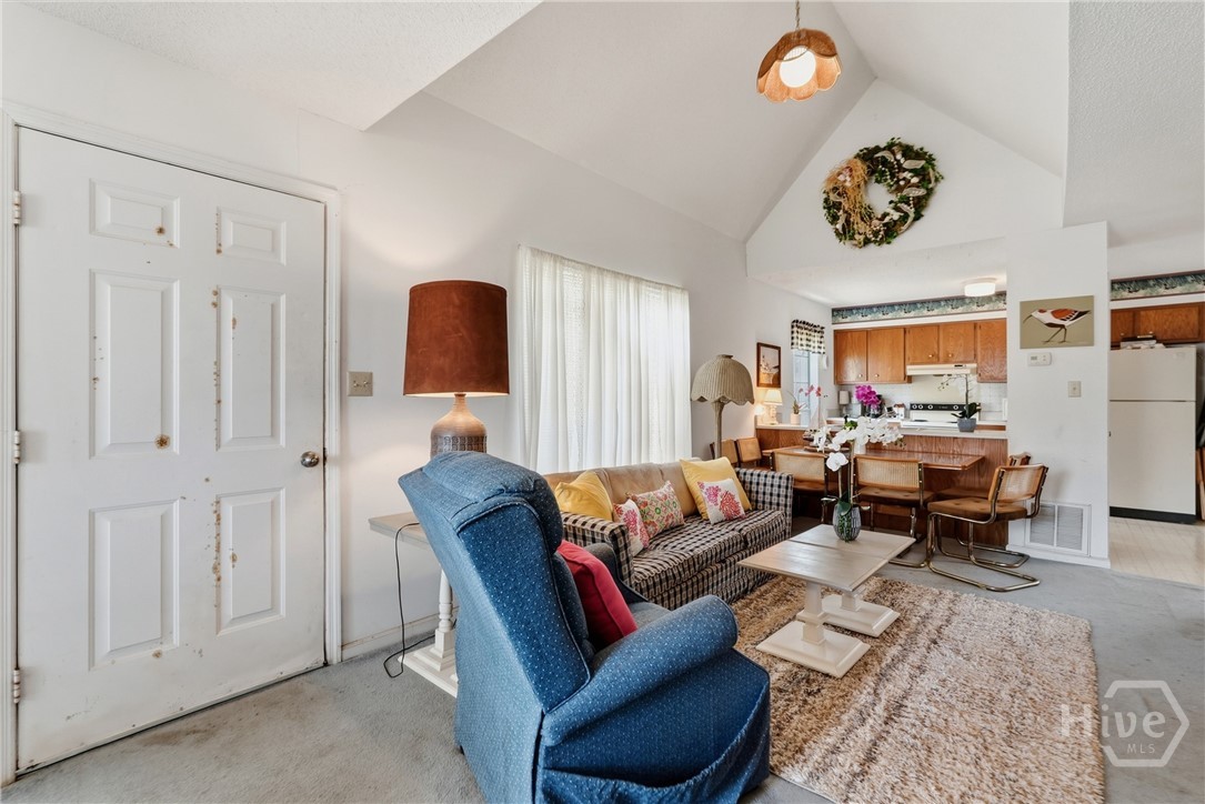 7 Linton Street Property Photo 6