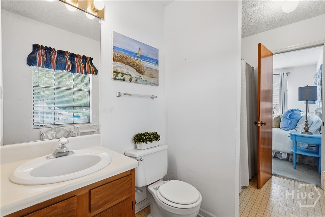 7 Linton Street Property Photo 29