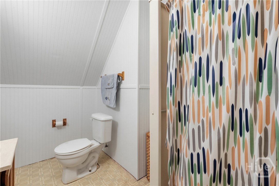 7 Linton Street Property Photo 47