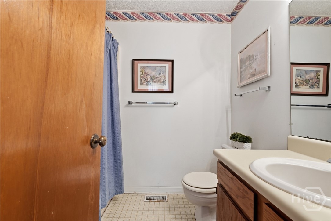 7 Linton Street Property Photo 56