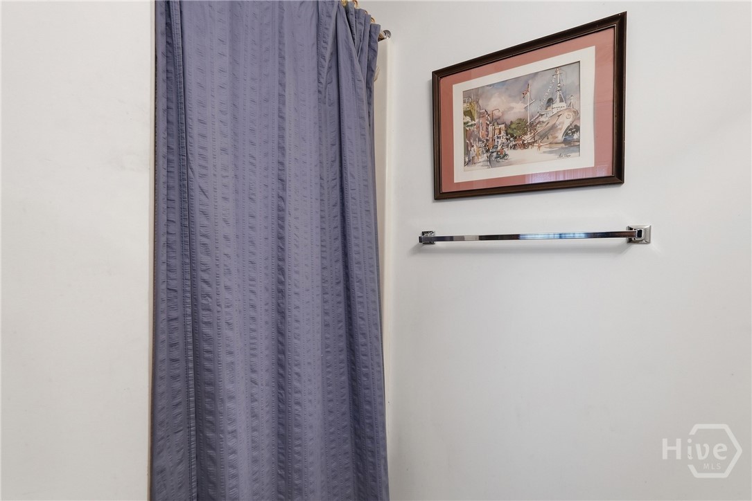 7 Linton Street Property Photo 58