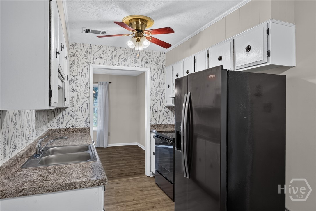 106 Greenbriar Drive Property Photo 10