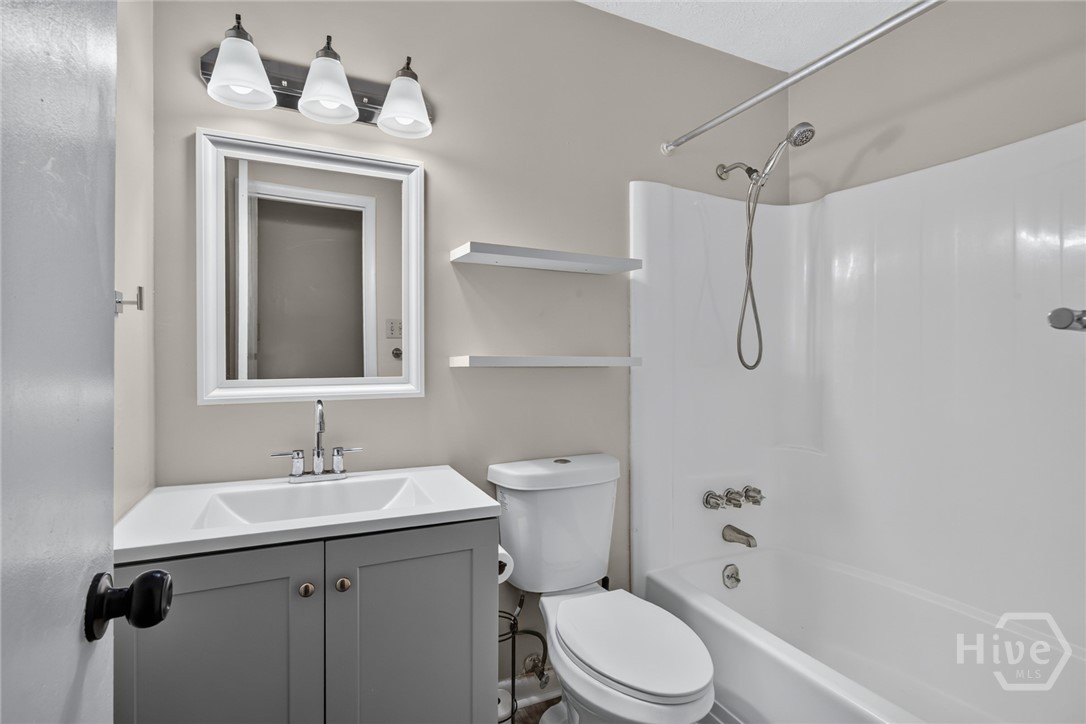 106 Greenbriar Drive Property Photo 23