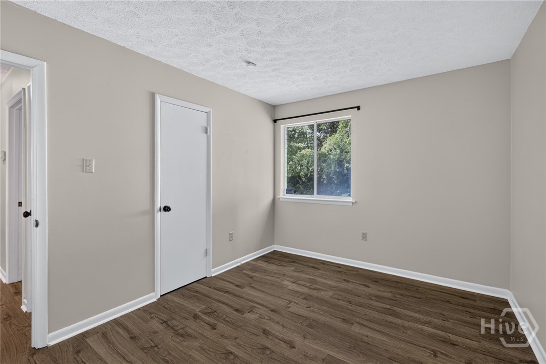 106 Greenbriar Drive Property Photo 25
