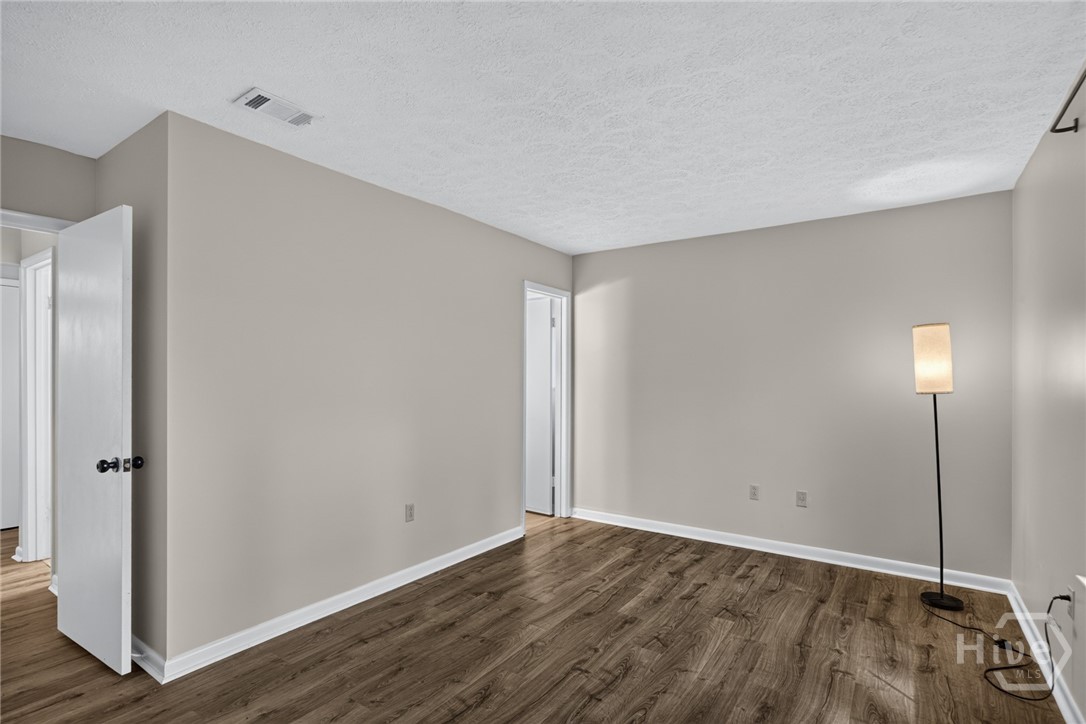 106 Greenbriar Drive Property Photo 29