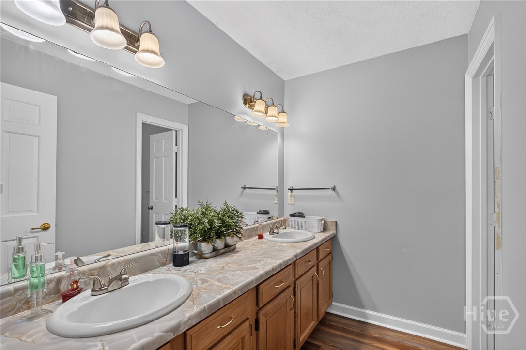 138 Thornhill Drive Property Photo 32