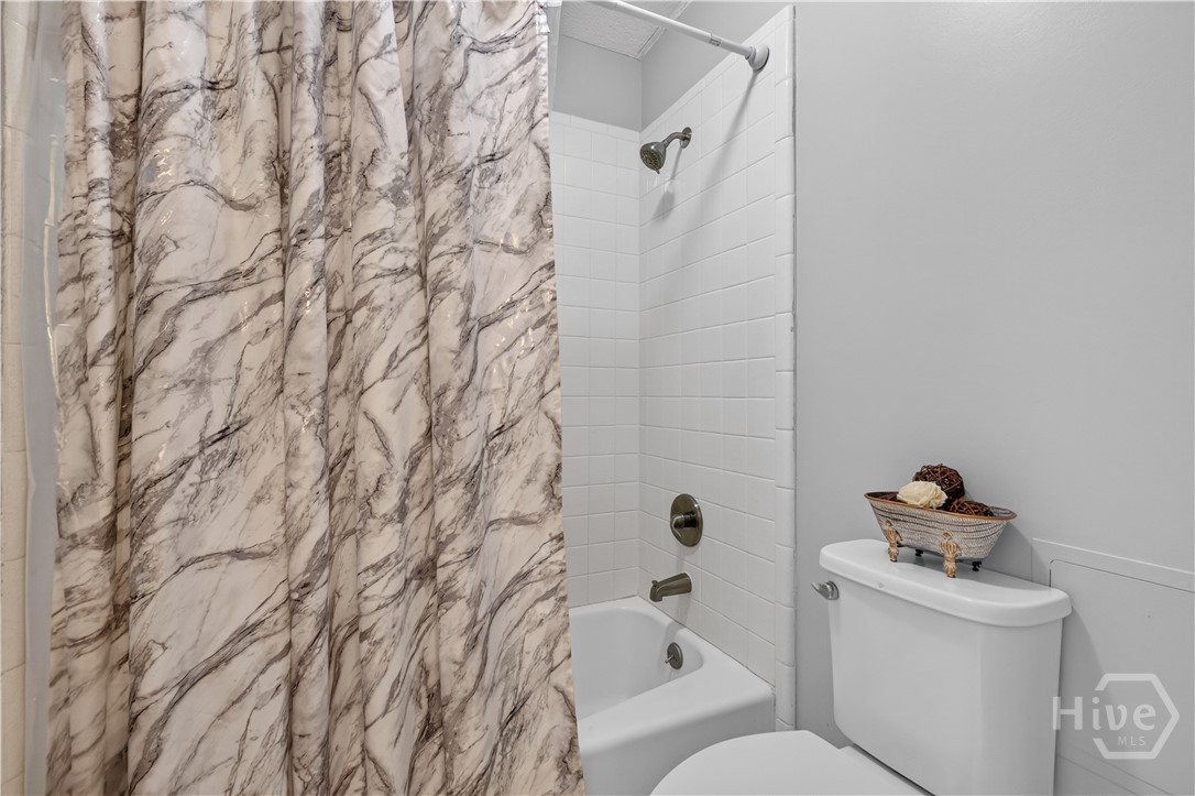 138 Thornhill Drive Property Photo 33