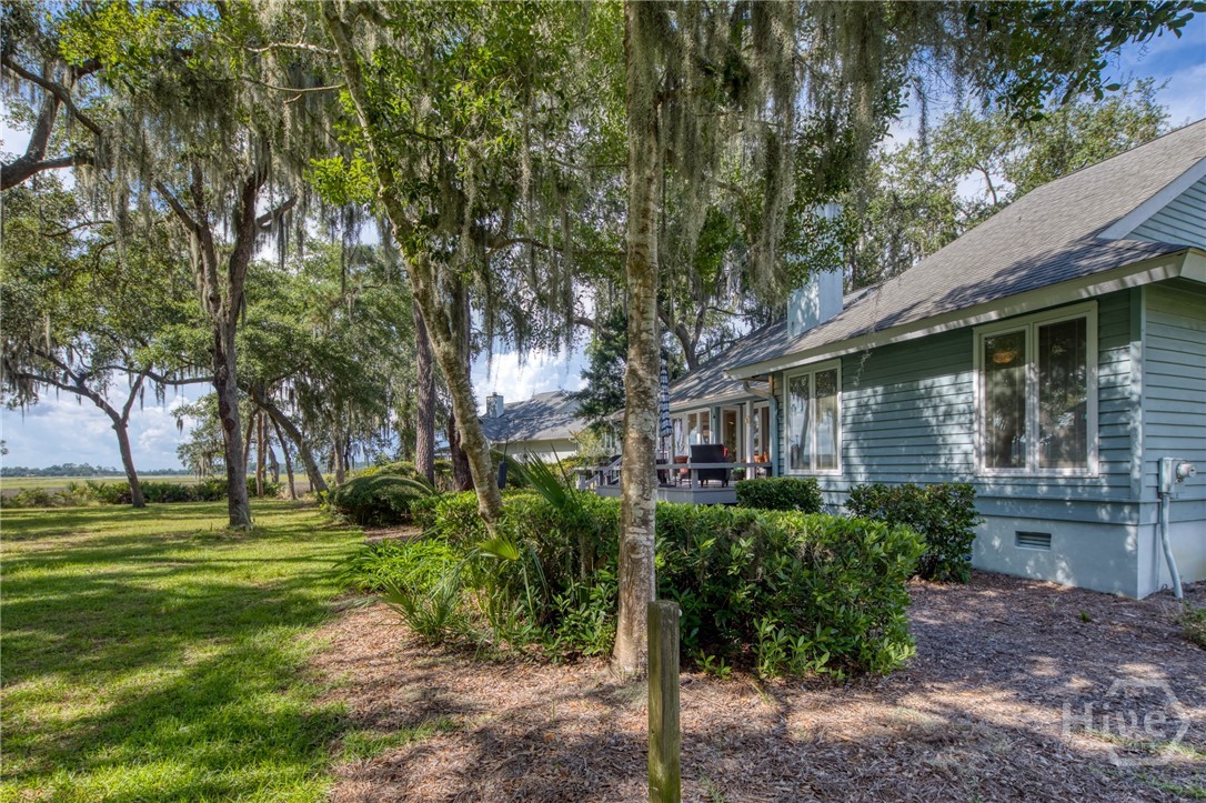 15 West Ferry Court Property Photo 7